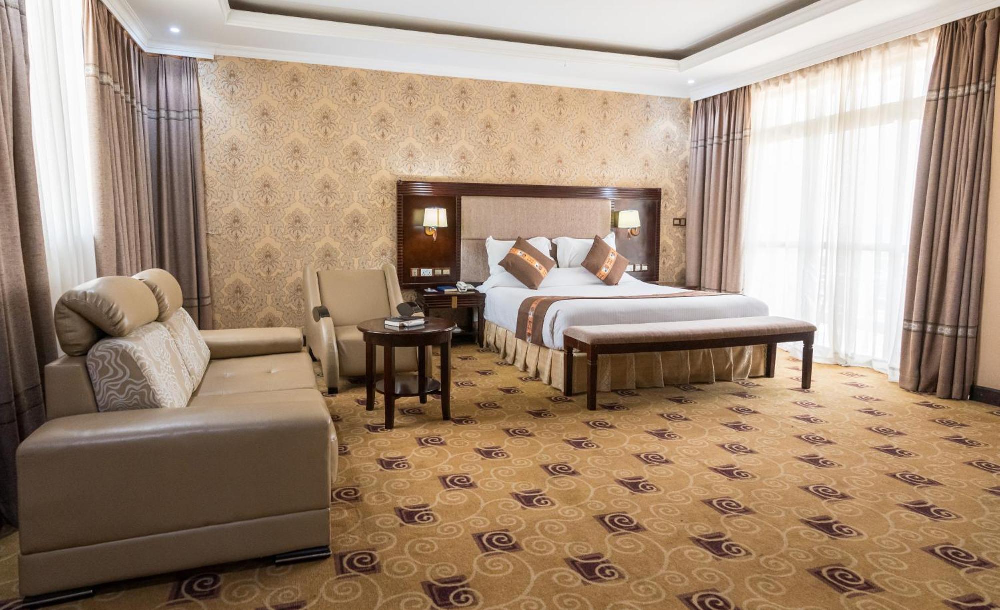 Lemigo Hotel Кігалі Екстер'єр фото