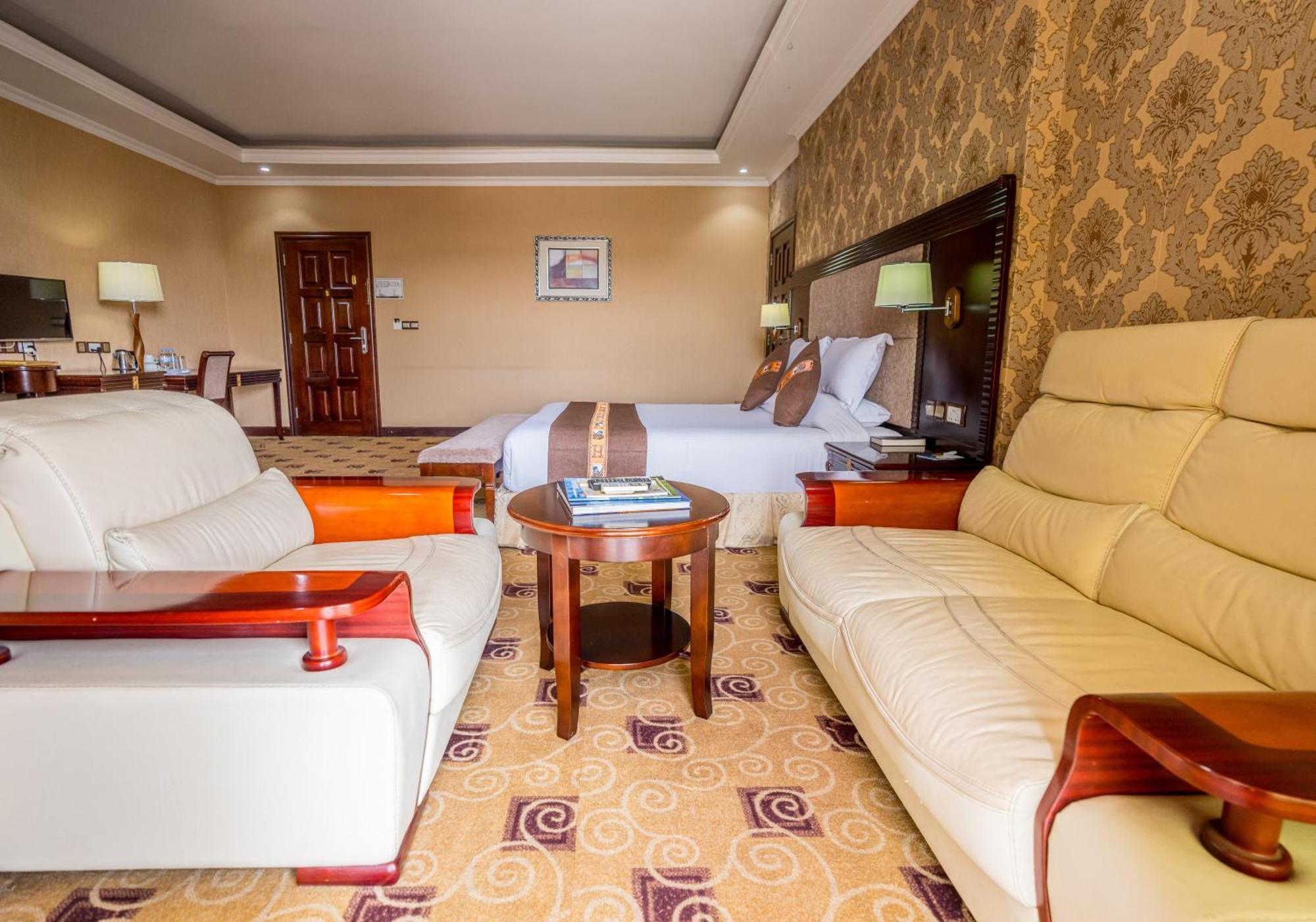 Lemigo Hotel Кігалі Екстер'єр фото