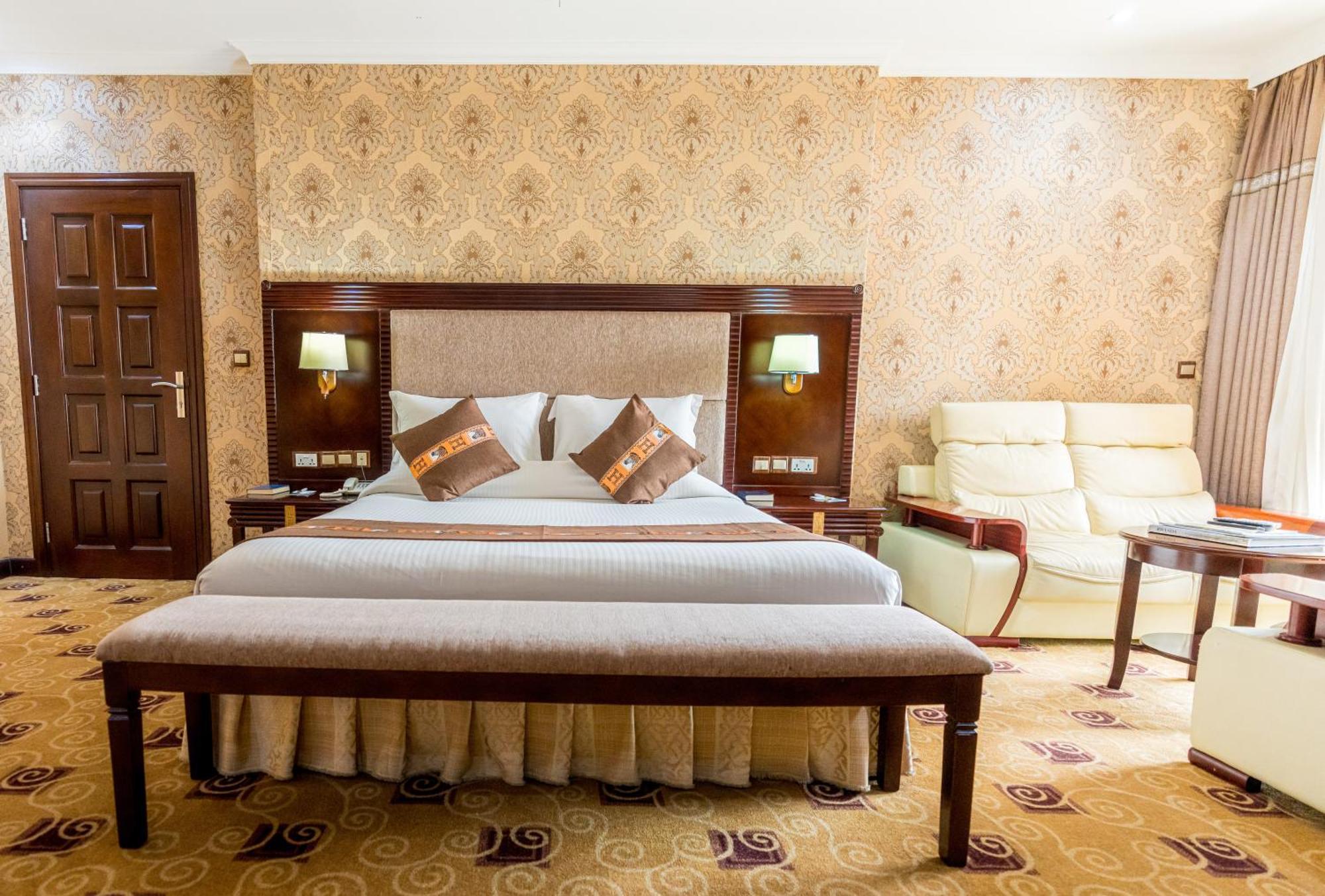 Lemigo Hotel Кігалі Екстер'єр фото